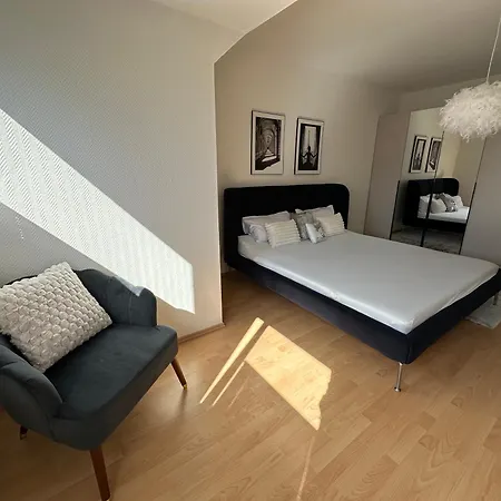 2 Zi Wohnung, Zentrale Lage Mit Parkplatz, 15 Min Vom Hbf Hamburg Apartmán *