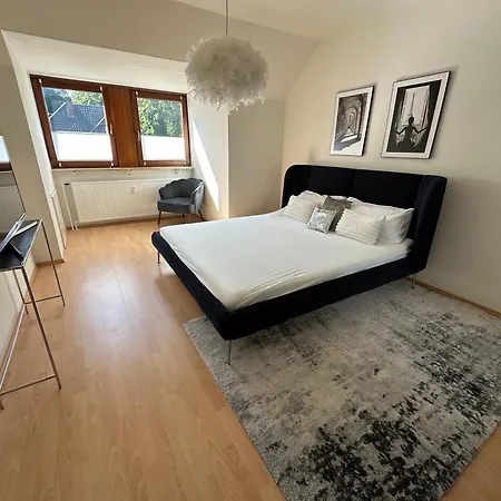 2 Zi Wohnung, Zentrale Lage Mit Parkplatz, 15 Min Vom Hbf Hamburg Lejlighed Pinneberg