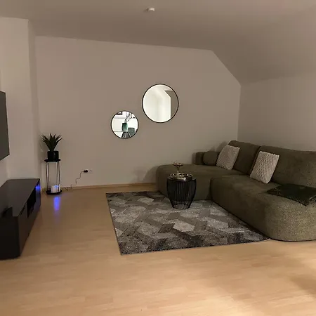 Apartmán 2 Zi Wohnung, Zentrale Lage Mit Parkplatz, 15 Min Vom Hbf Hamburg Pinneberg