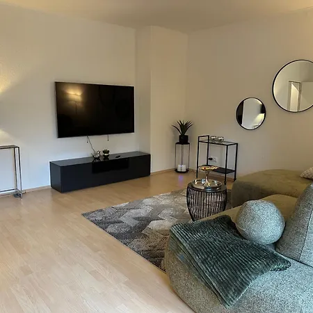 2 Zi Wohnung, Zentrale Lage Mit Parkplatz, 15 Min Vom Hbf Hamburg Apartmán *