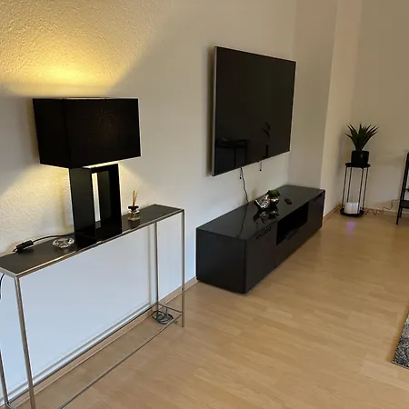 2 Zi Wohnung, Zentrale Lage Mit Parkplatz, 15 Min Vom Hbf Hamburg Apartmán